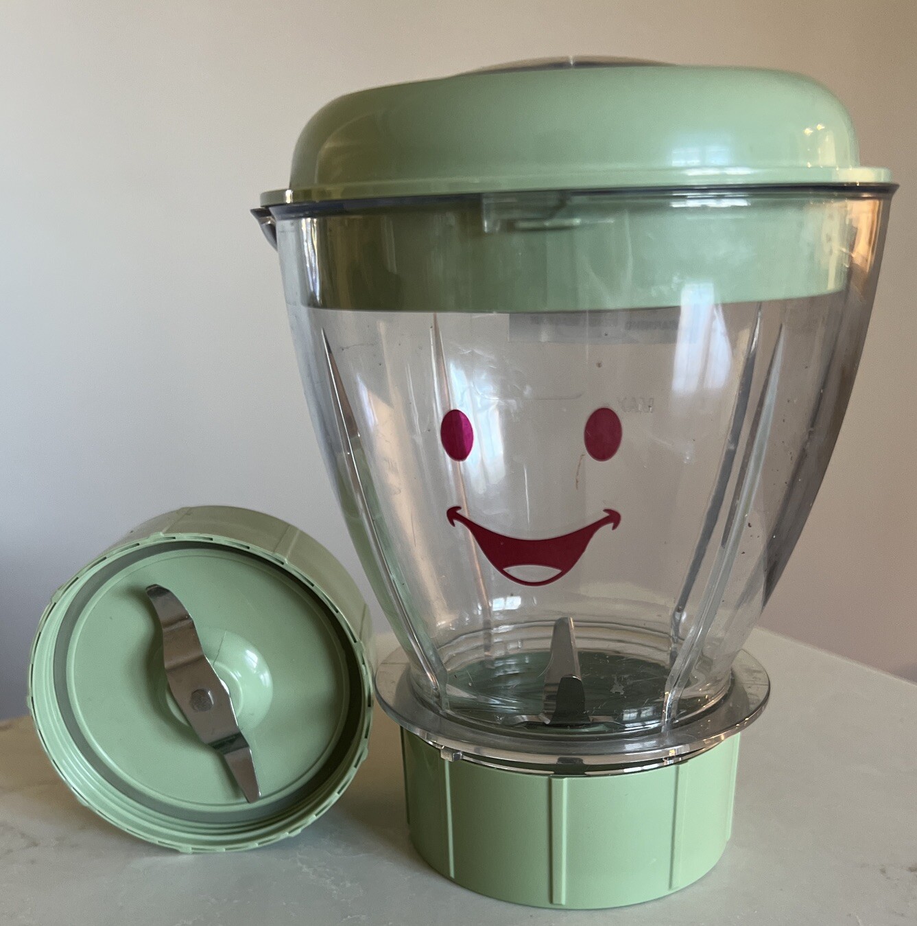 MAGIC BULLET BABY BULLET FOOD BLENDER BB101S "LOT OF 4 PIECES" Pitcher