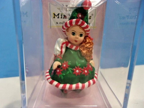 Hallmark 1998 Madame Alexander SANTA'S LITTLE HELPER Merry Miniatures Vintage
