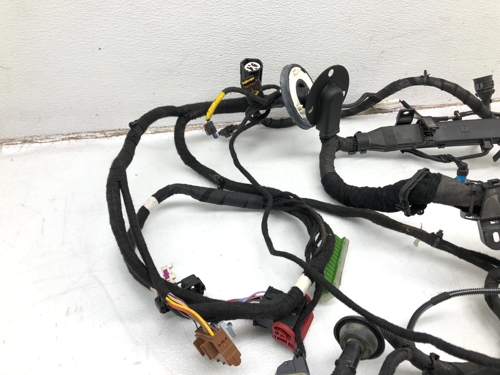2017-2020 MASERATI LEVANTE S 3.0L V6 ENGINE BAY WIRING HARNESS OEM.