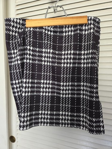SHEIN Mini Skirt Women's XL Black White Plaid Pull On Stretch Casual Lightweight