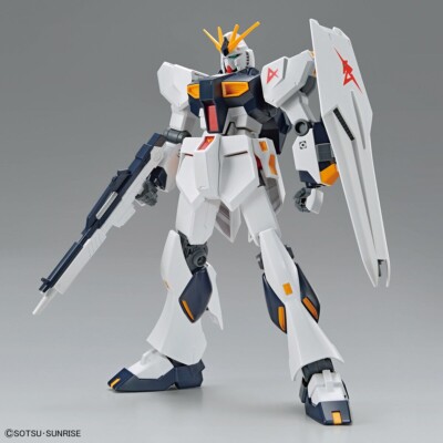 BANDAI Entry Grade 1/144RX-93 v Gundam Amuro's MS Plastic Model