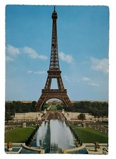 Postcard Paris La Tour Eiffel Tower France et les Fountaines de Chaillot A3 