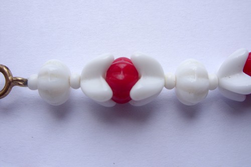 1970s VINTAGE Antique Plastic bijouterie Necklace CZECHOSLOVAKIA working latch - Picture 2 of 4