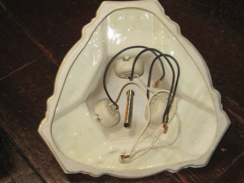 LOT 2 ANTIQUE VTG CEILING FLUSH MOUNT LIGHT FIXTURES 3 BULB PORCELAIN PORCELIER - Picture 12 of 12