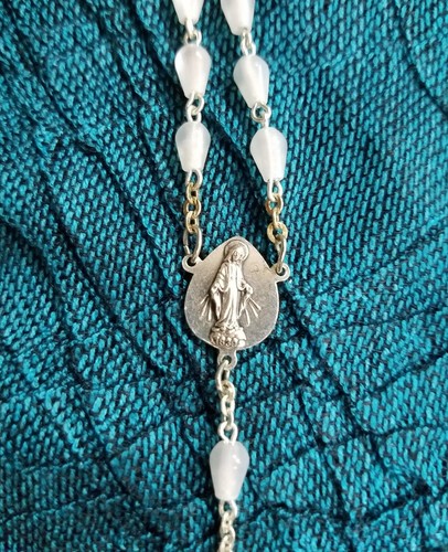 White Tear Drop 7mm Glass Bead Rosary Imported from Italy - Picture 4 of 8