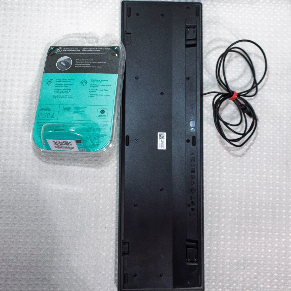 Logitech M317 Wireless Mouse + K840 Mechanical Keyboard Bundle Computer Combo - Image 4 of 4