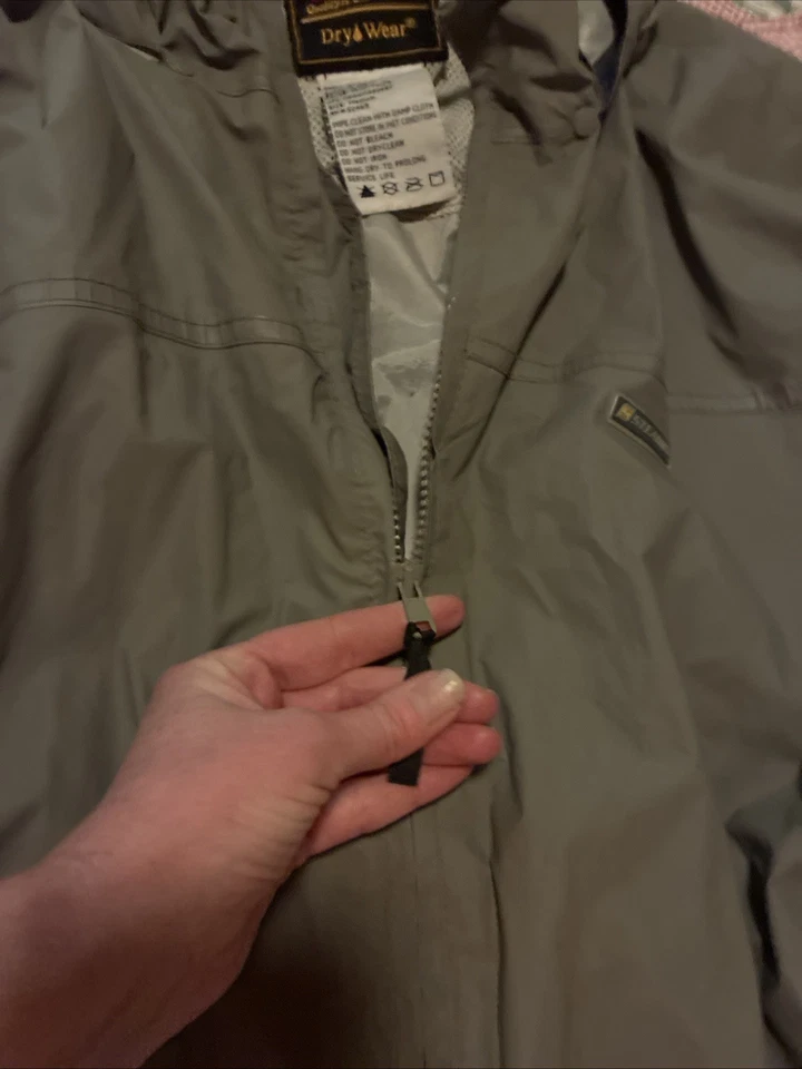 Chaqueta de Lluvia Stearns Desgaste en Seco, Impermeable, Gris/Negro, Talla Mediana Foto 3 de 4