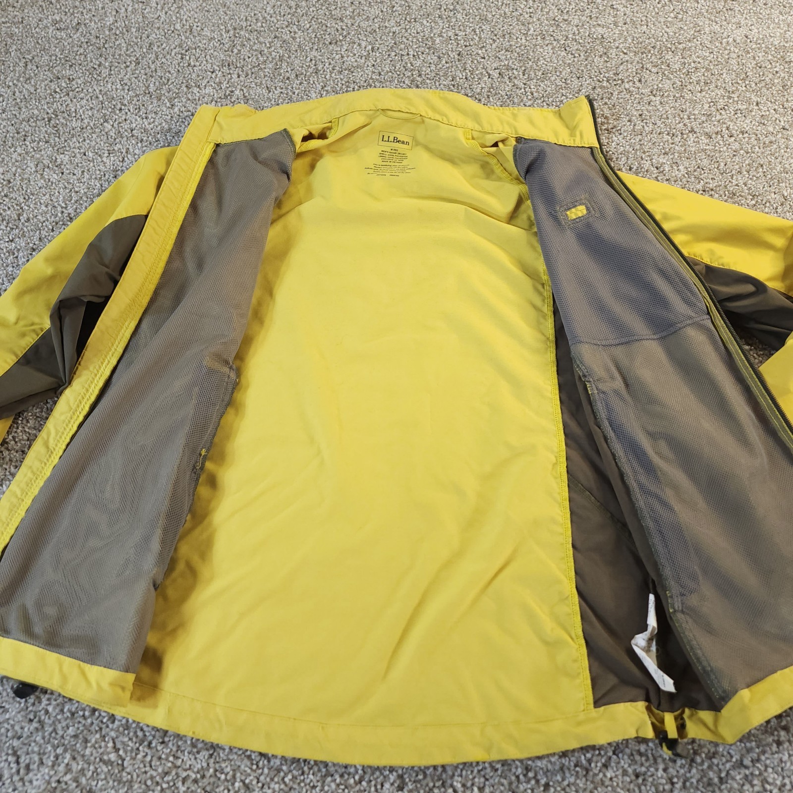 LL Bean Softshell Jacket Windproof Men M Full Zip… - image 3