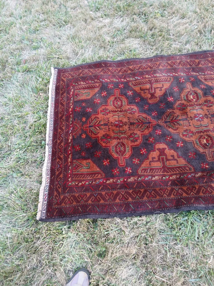 Tapete Baluchi Vintage Marrom 100% Lã Feito à Mão 4x6, Tapete Oriental Antigo dos Anos 1960 - Imagem 4 de 4