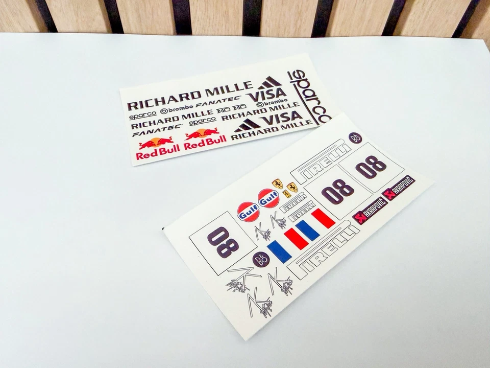 Planche de décalcomanies 1/18 personnalisée pour Ferrari F40 - Photo 1/1