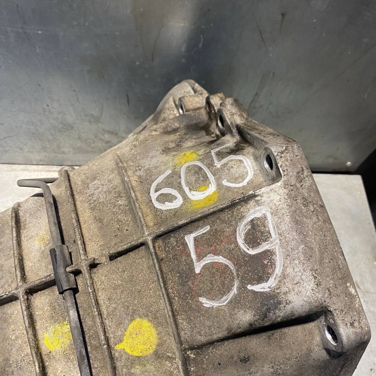 Mercedes-Benz W124 W202 W201 Manual Transmission Gearbox 717.413 5-Speed