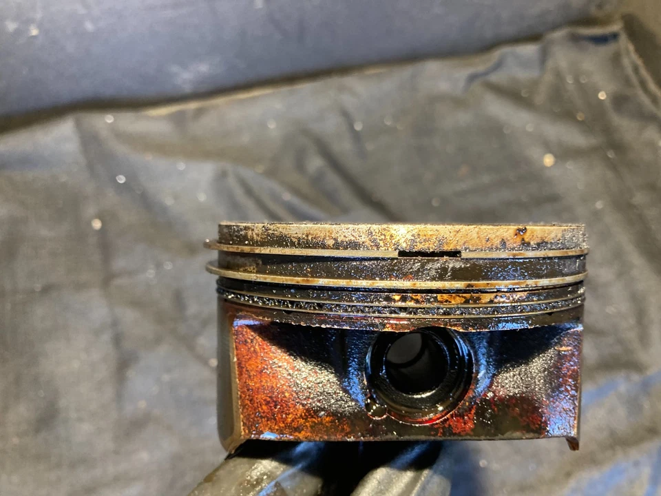 07-15 Mazda CX-9 Duratec 3,7 L pistón y varilla de conexión Foto 4 de 4