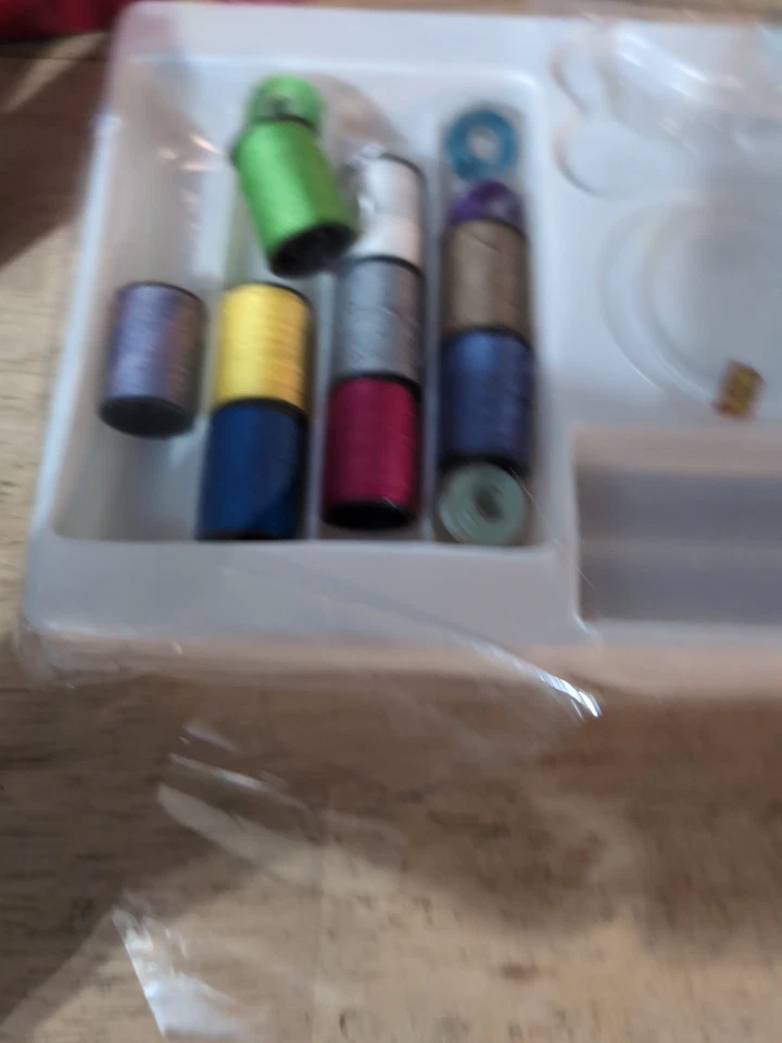 Sunbeam White Mini Sewing Machine With Foot Pedal Model SB08K White - Image 3 of 4