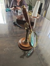 Loupe de table, laiton et bois, Vintage