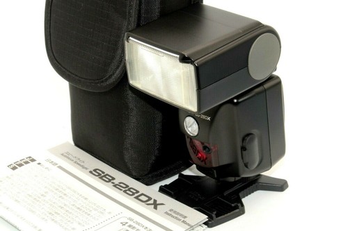 Flash Nikon SB-30 Shoe Mount, état Near Mint +++, Avec étui, TTL, Pour Argentique