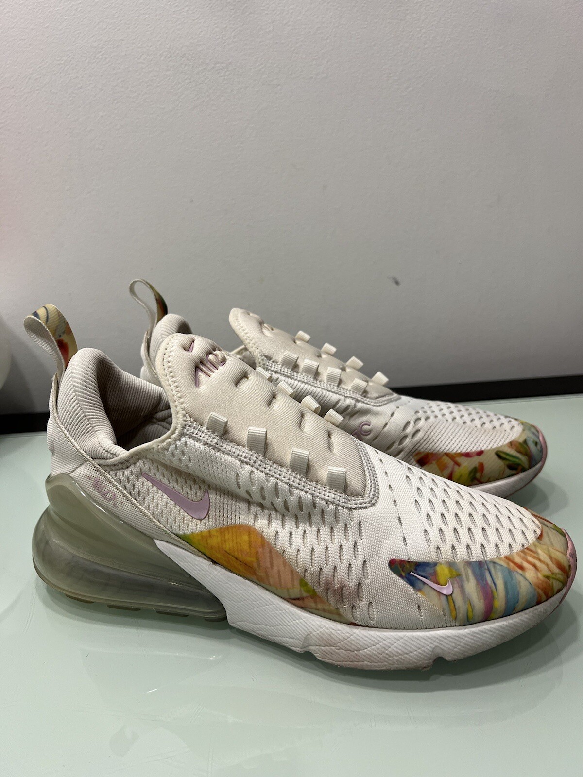 Nike Air Max 270 Floral Womens Size White Athletic Shoes