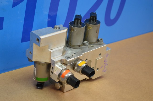 Genuine Mercedes-Benz Hydraulic Suspension Valve Unit OE 1663201158 for ...