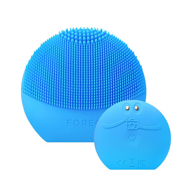 Foreo LUNA 4 Play Smart Facial Cleansing Brush Peek A Blue Color Travel Size NEW
