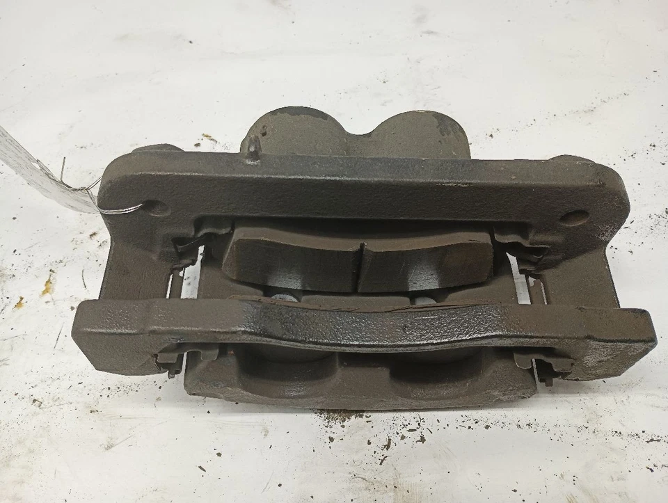 Pinza de freno delantera derecha pasajero GMC Yukon 2007-2020 11542771 23276880 Foto 2 de 4
