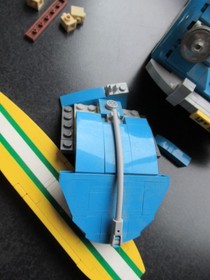 LEGO Creator Expert: Volkswagen Beetle (10252) Surf Board +