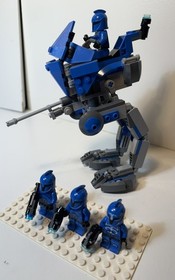 LEGO Star Wars Senate Commando Clone Trooper Minifigures and walker 