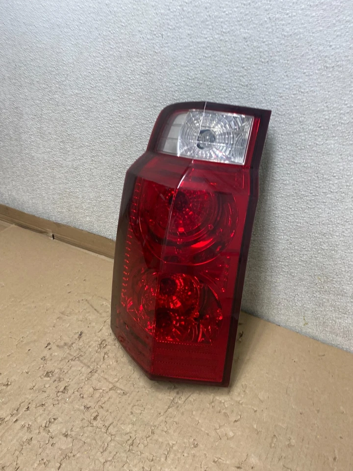Luz trasera izquierda del lado del conductor Jeep Commander 2006 a 2010 OEM U2344 DW Foto 2 de 4