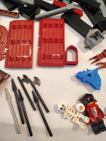 LEGO Knights' Kingdom 8877 Vladek's Dark Fortress With Figures - incomplete 75%