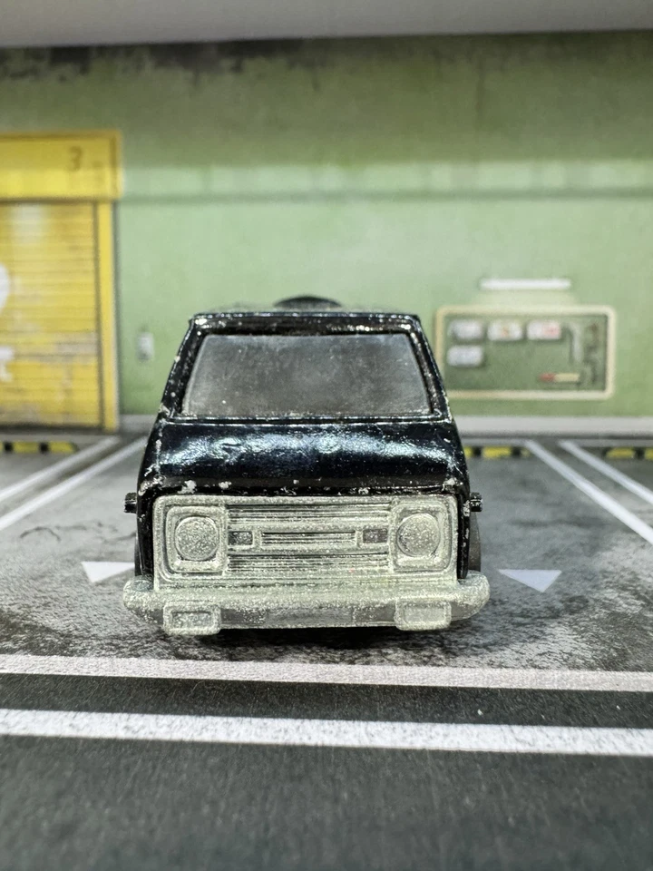 Hot Wheels 1975 Super Van Black With Flames Vintage Redline Metal Base - Image 2 of 4