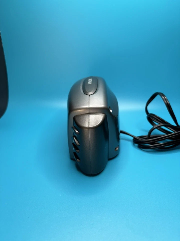 Acu-Rite 13030 Intelli-Time Alarm Clock With Adjustable Volume And Brightness - Image 3 of 4