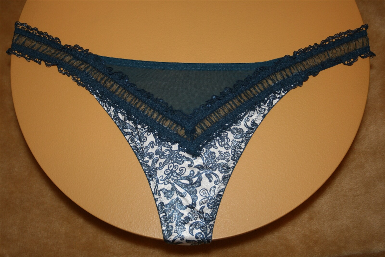 Picture 1 of 2