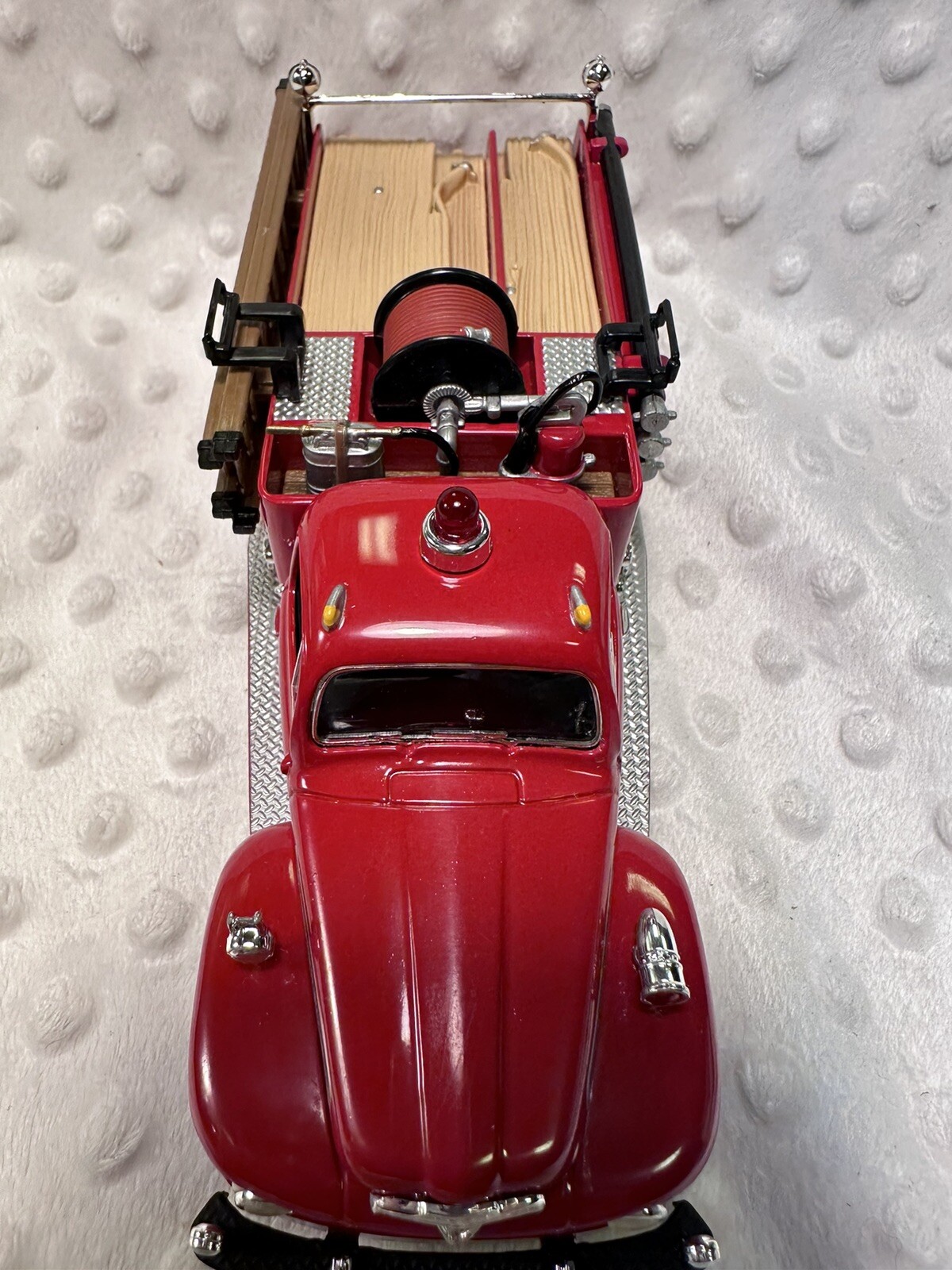 SKELLY OIL 1951 FORD F7 PUMPER FIRETRUCK FIRST GEAR DIECAST TRUCK 19