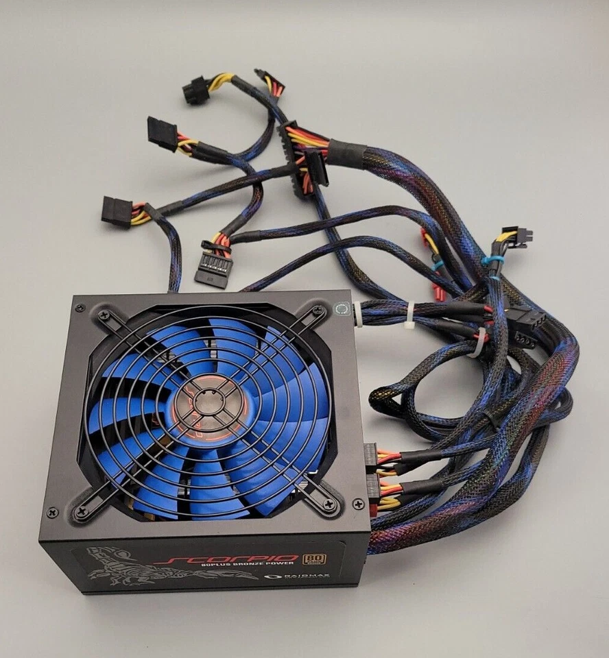 RAIDMAX Scorpio Series 635W / 80 Plus Bronze ATX Power Supply - Model RX-635AP-S - Image 3 of 4