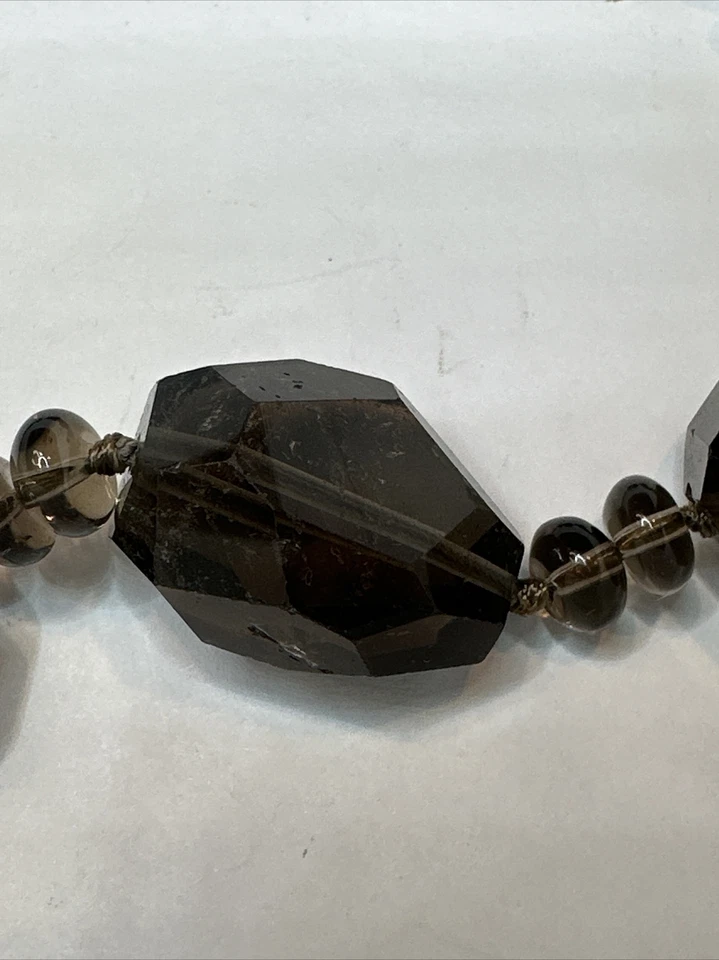 Rock Crystal Smoky Quartz Necklace, Knotted Necklace, Hand Cut. - Image 4 of 4