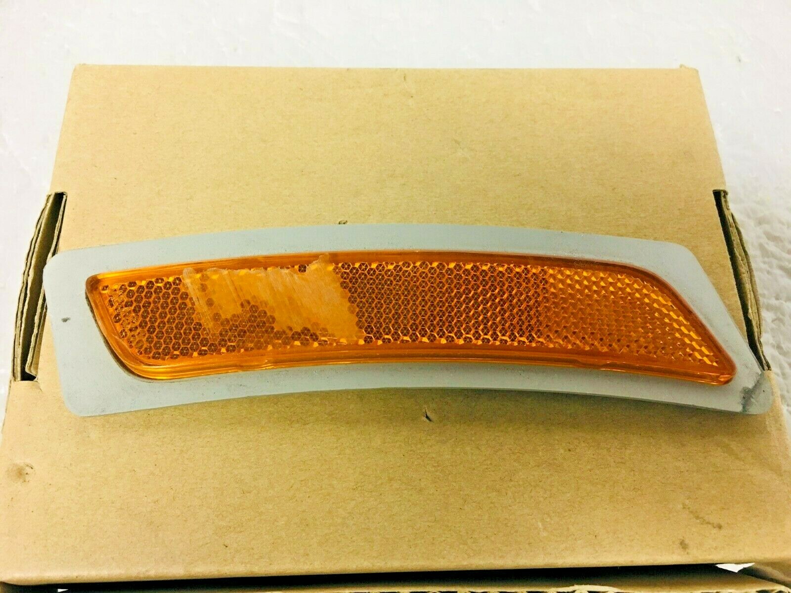 14-16 BMW F10 5 Series Front LH Driver Bumper Reflector Marker  