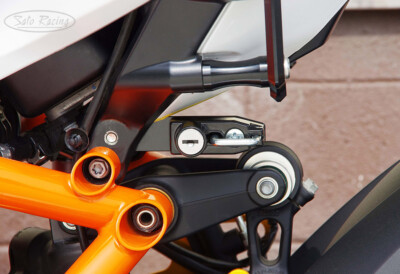 ktm duke helmet lock