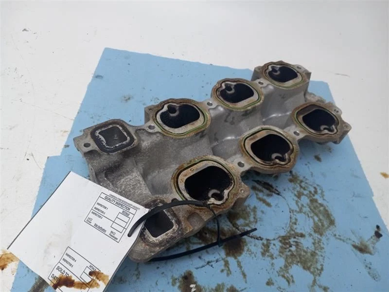 2007 - 2012 FORD TAURUS LOWER INTAKE MANIFOLD - Image 4 of 4