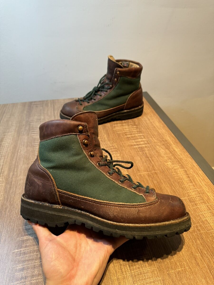 Danner Boot Gore Tex Light - Men size 7 Brown Leather USA Danner Boot Gore Tex Light - Men size 7 Brown Leather USA