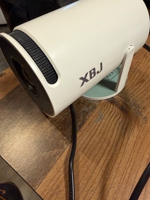 XBJ Native Heimkino-Beamer 4K WiFi6 Bluetooth 5.2 HDMI USB Weiß mit Lautsprecher
