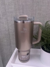 40 Oz Stanley Cup Gold Honey Color Limited Edition elf Quencher H2.0 Tumbler