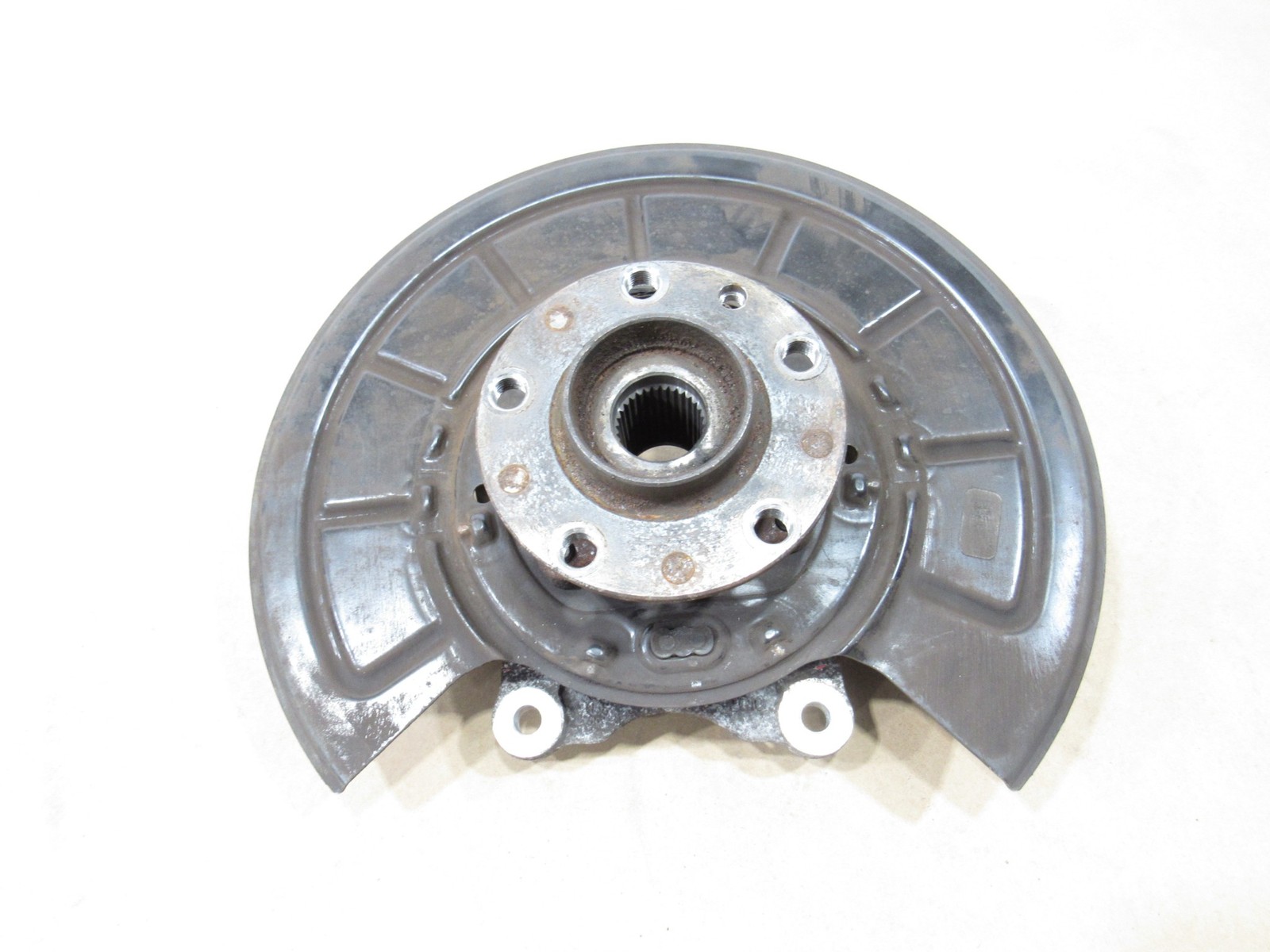 14-19 Maserati Quattroporte 2016 3.8L RWD Rear Left Spindle Knuckle Hub ;:M