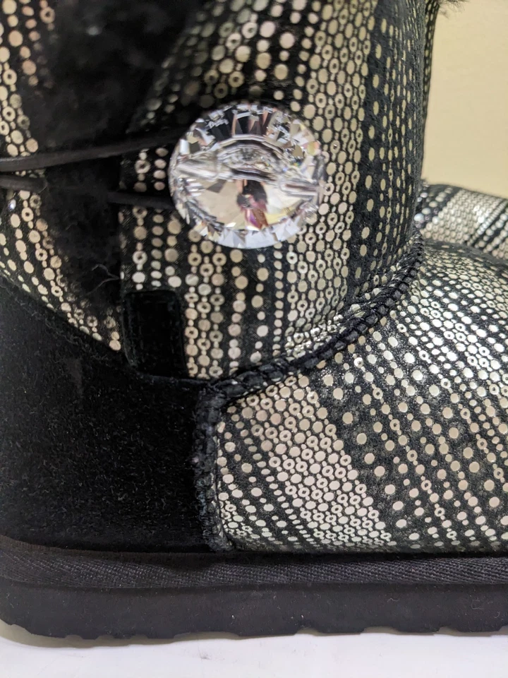 Talla 9 UGG Mini Bailey Brillo Metálico Lunares Bling Botón Negro Botas Zapatos Foto 4 de 4