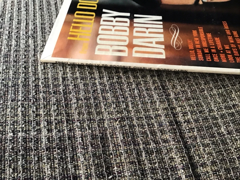 BOBBY DARIN FROM HELLO DOLLY TO GOODBYE CHARLIE 1964 MONO LP CAPITOL PRINT  - Image 2 of 4