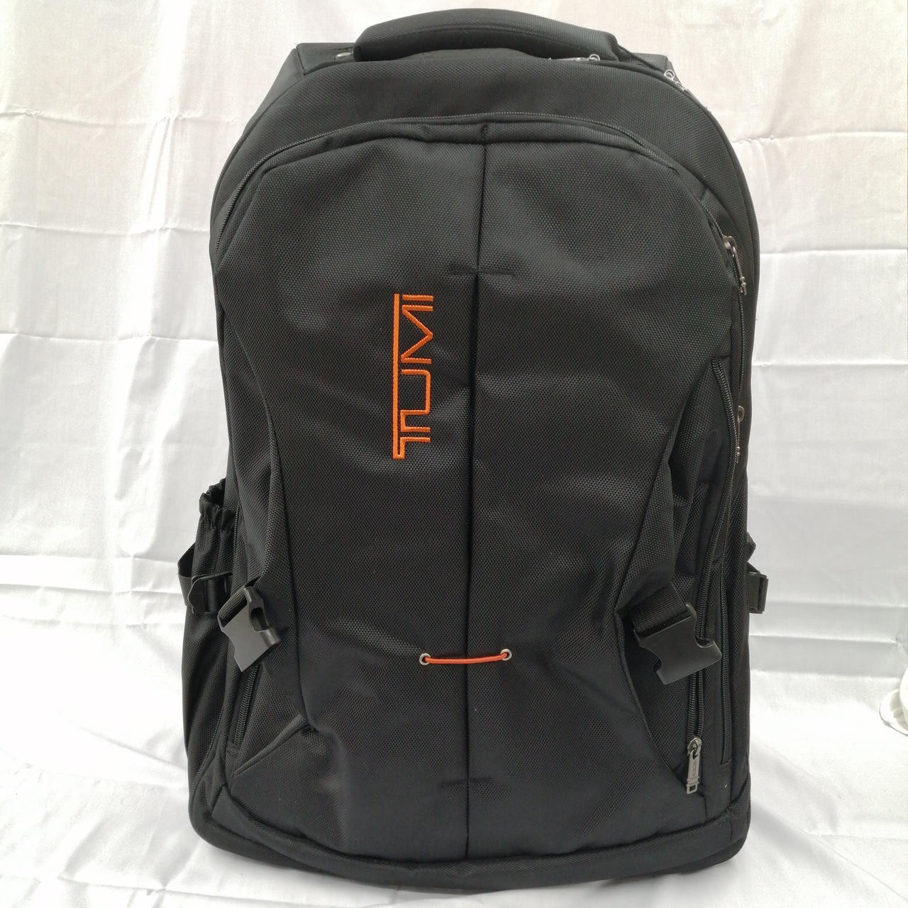 TUMI Black Backpack - Stylish & Durable Travel Essential-image