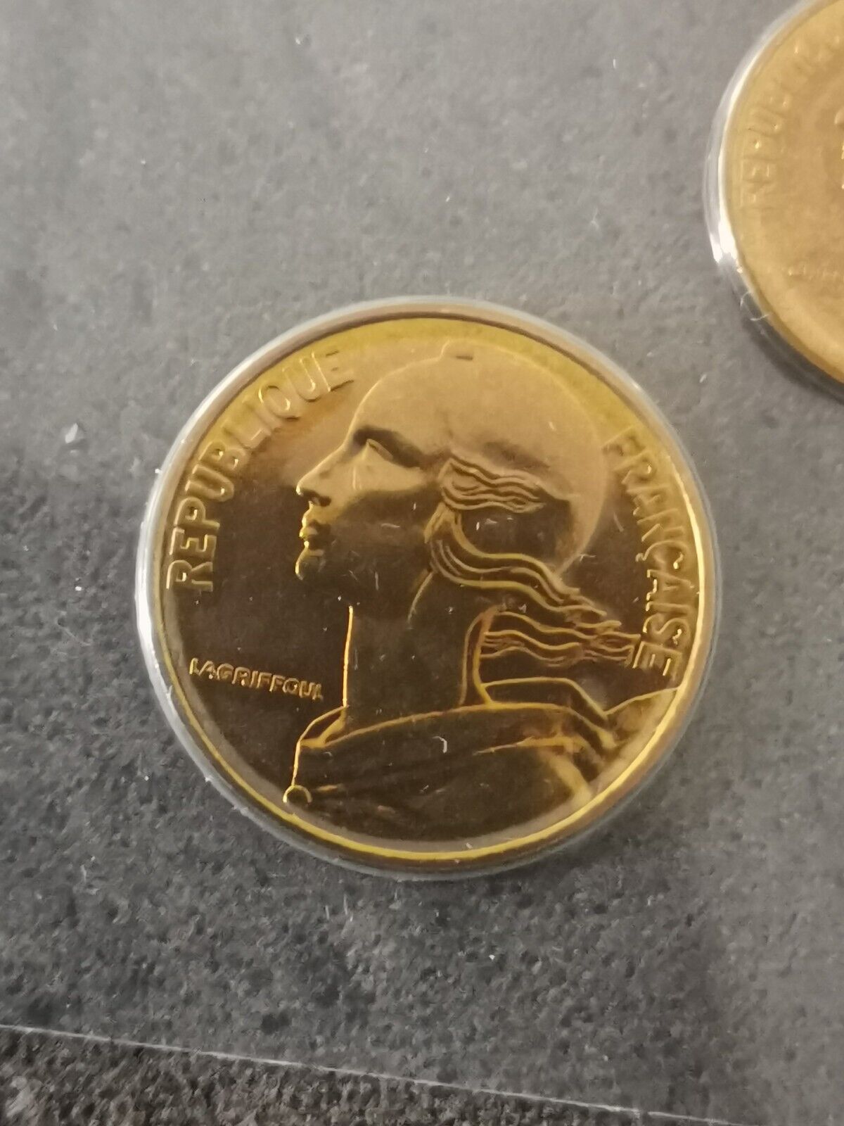 Picture 2 of 3