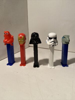 Konvolut sieben Star Wars Pez Spender (unbenutzt).