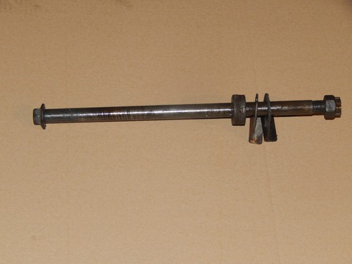 KAWASAKI ZZR 600 ZX 600 D 1992 HINTERRADACHSE STECKACHSE HINTEN REAR WHEEL AXLE