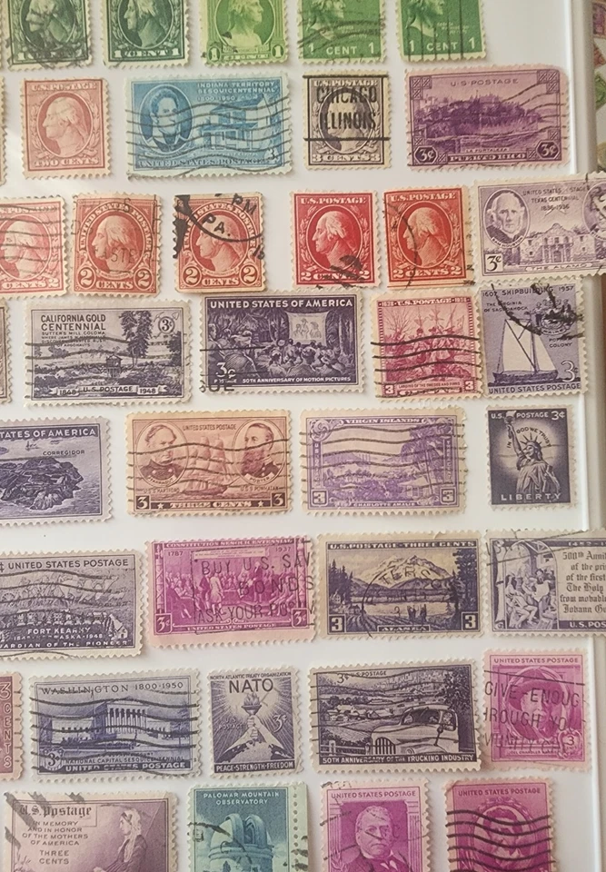 Mixed Lot Of Used 1 Cent- 3 Cents POSTAGE STAMPS. VINTAGE. - Image 2 of 4