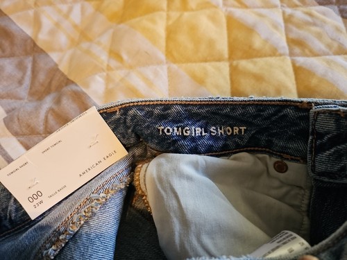 NWT American Eagle Tomgirl Shorts Cut-off Destroyed Denim Jean Size 000 23 - Picture 5 of 14