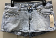 New No Boundaries Low Rise Light Enzyme 5 Pocket Studded Mini Short. Size 10.