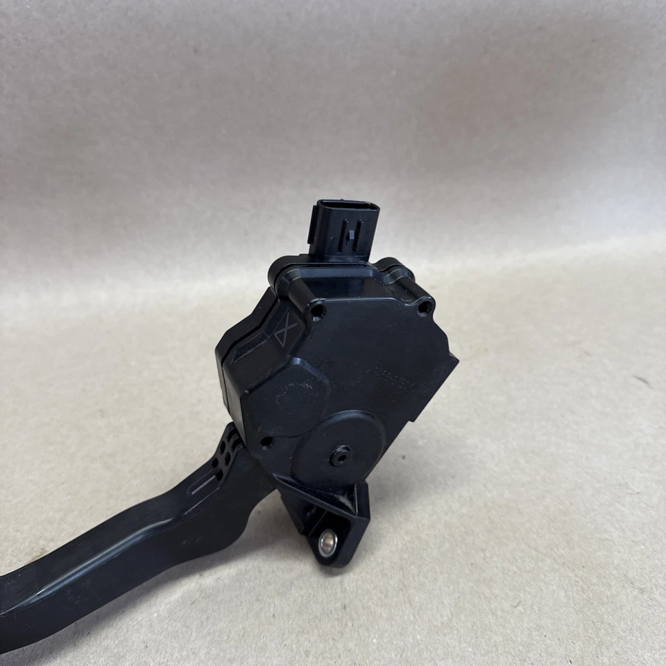 Subaru Forester Accelerator 2019 2020 2021 2022 pedal de gasolina 36010FL021 Foto 3 de 4